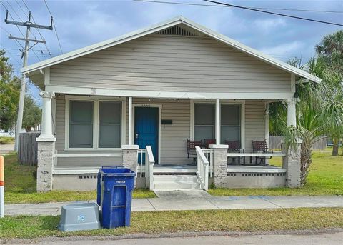 Photo of 2005 N 25th Street, Tampa, FL 33605 (MLS # TB8344780) Photo of 2005 N 25th Street, Tampa, FL 33605 (MLS # TB8344780)