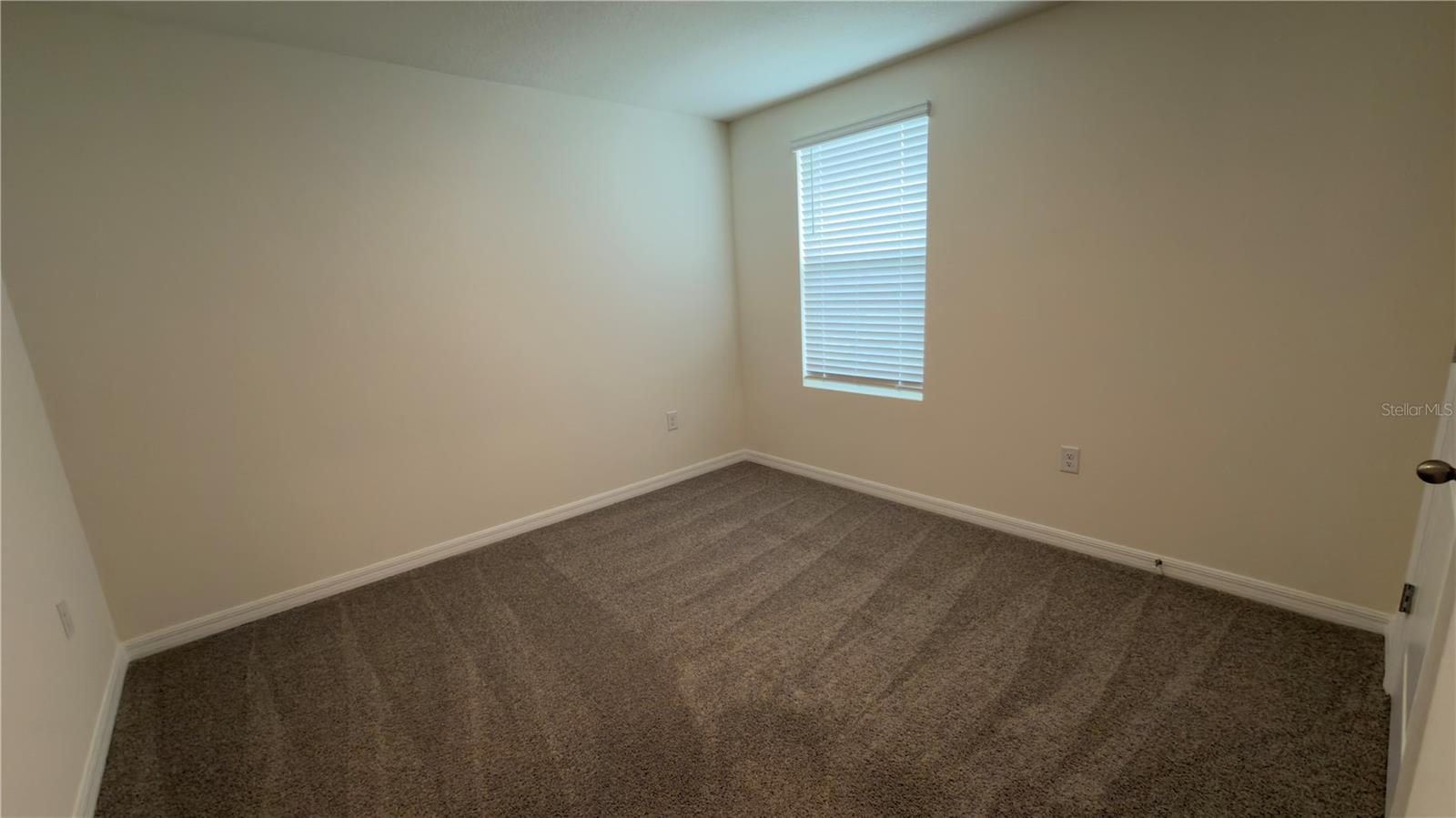 OCALA CROSSINGS SOUTH PH ONE - Residential Lease