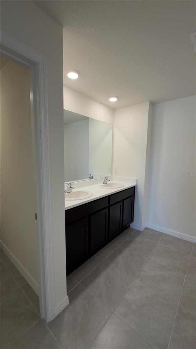 OCALA CROSSINGS SOUTH PH ONE - Residential Lease