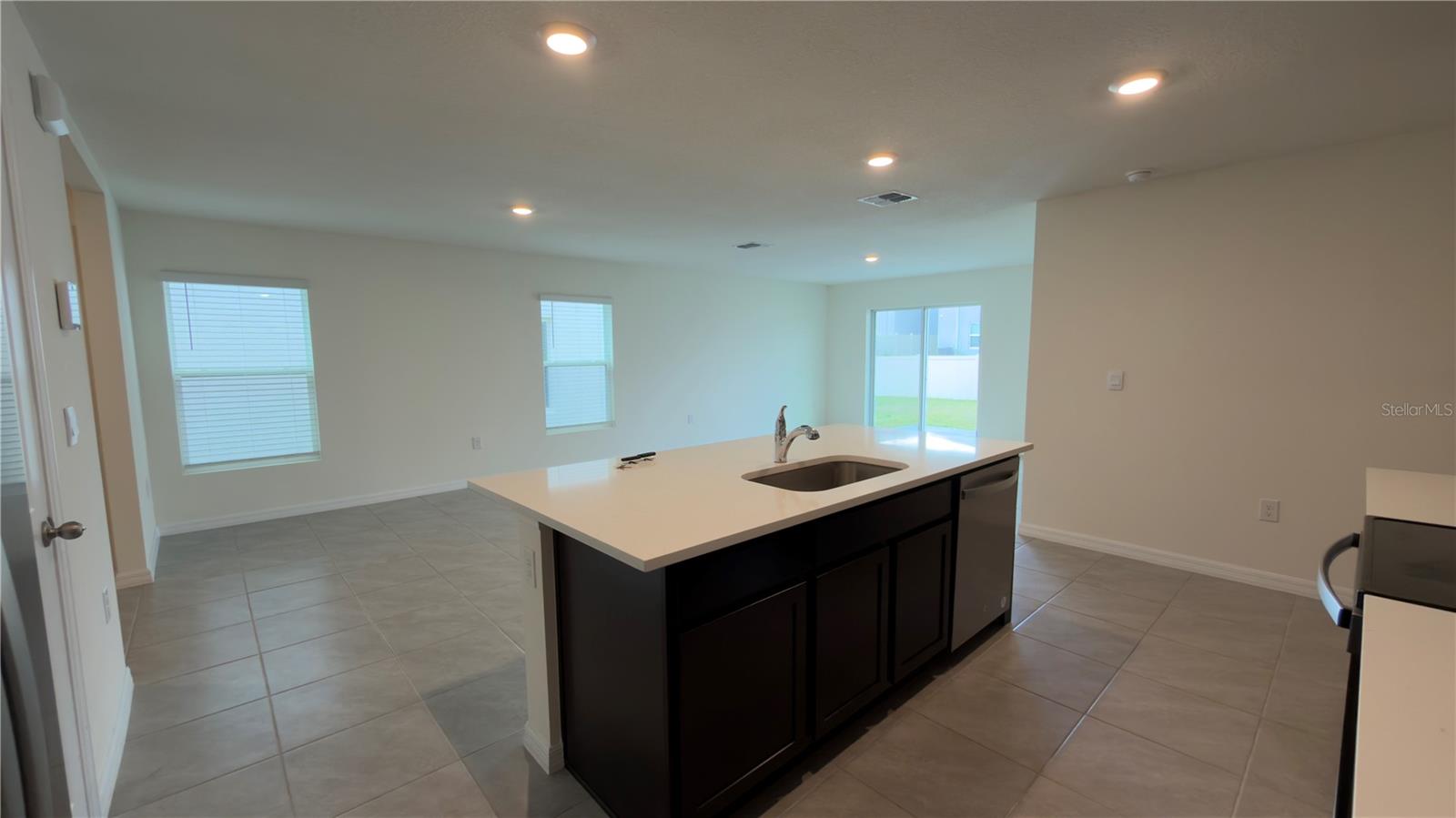 OCALA CROSSINGS SOUTH PH ONE - Residential Lease
