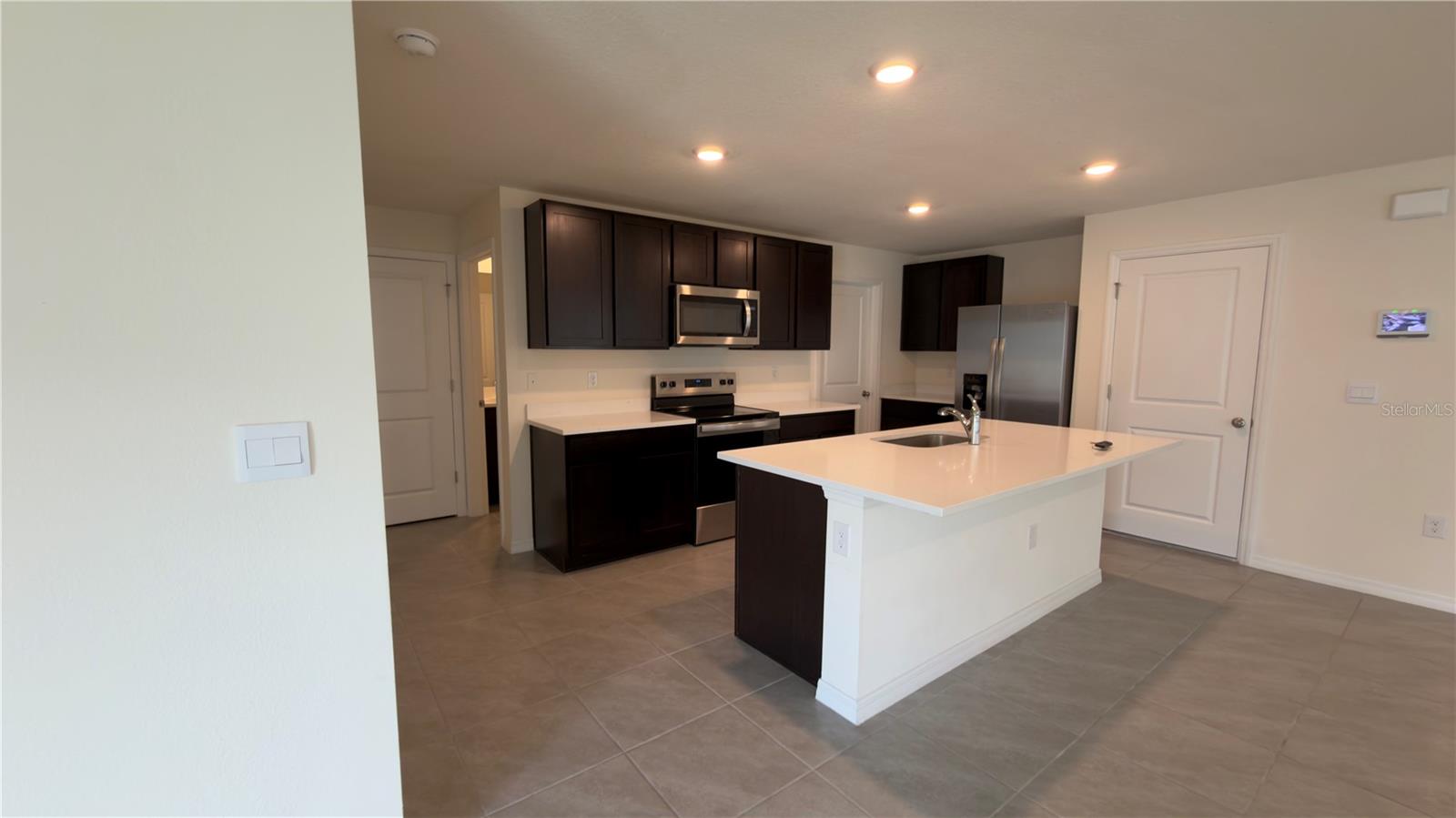 OCALA CROSSINGS SOUTH PH ONE - Residential Lease