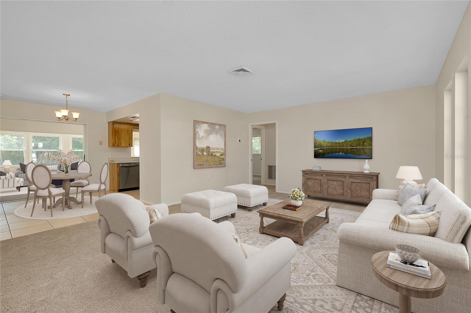 370 CIRCLEWOOD DRIVE E1-4