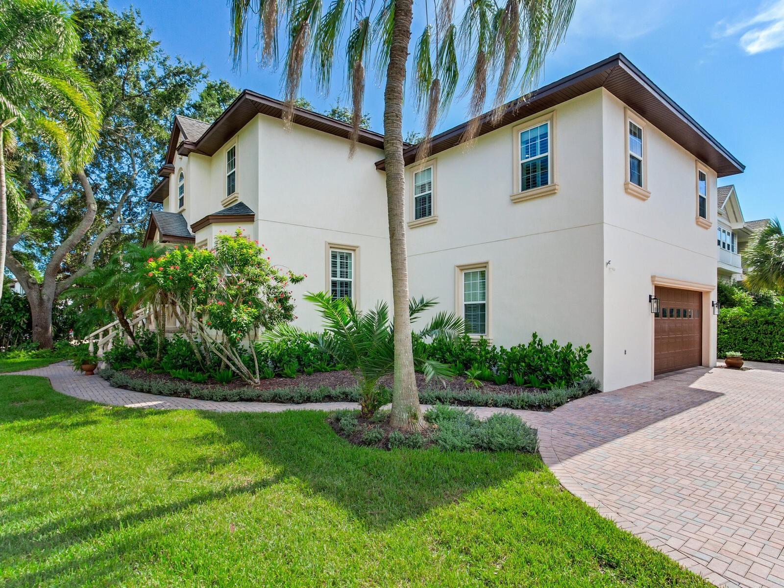 SUNSET PARK ISLES DUNDEE 1 - Residential Lease