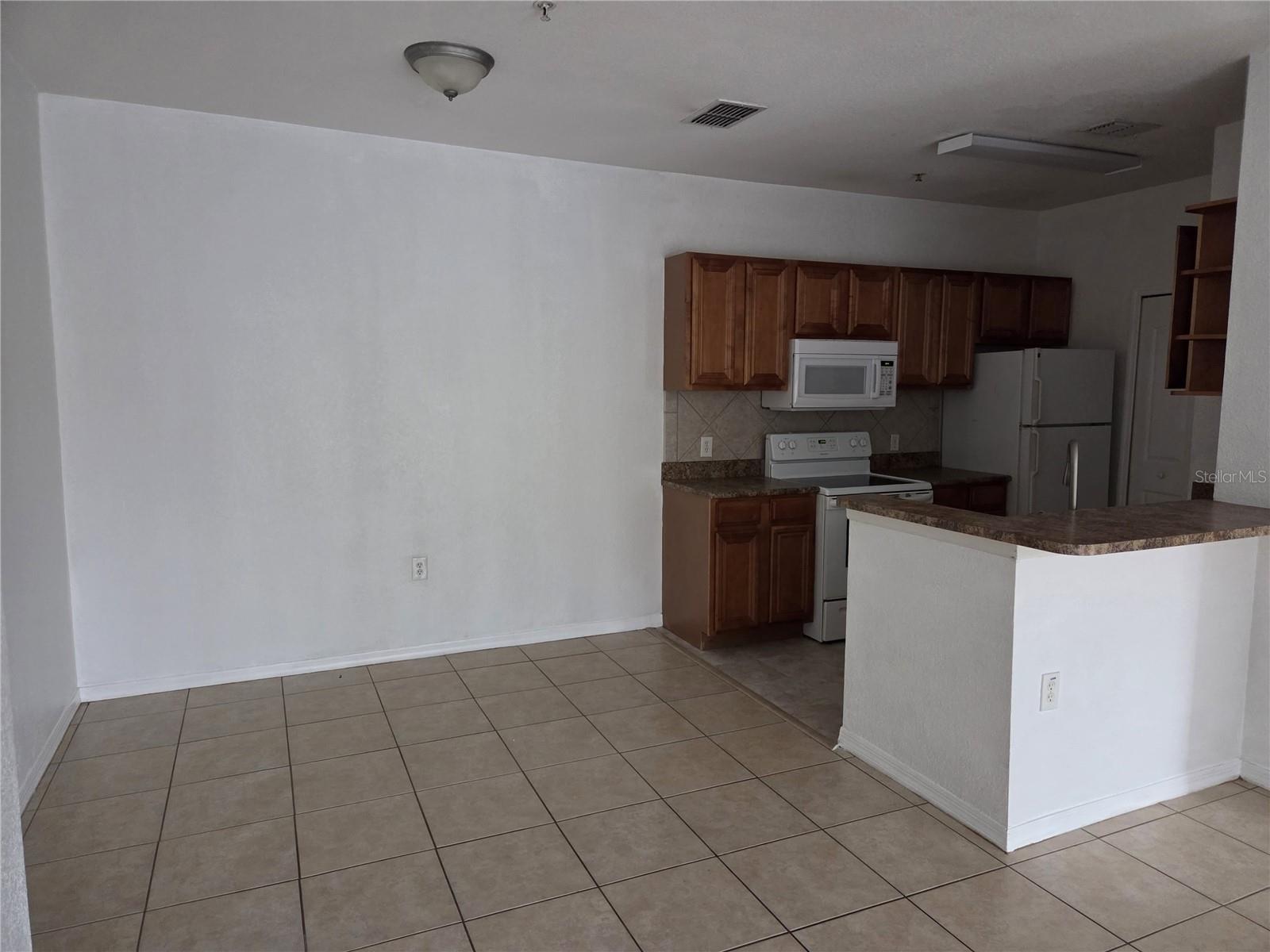 SERENATA CONDO - Residential