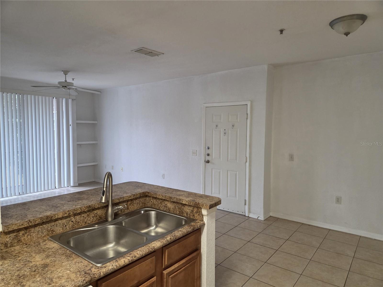 SERENATA CONDO - Residential