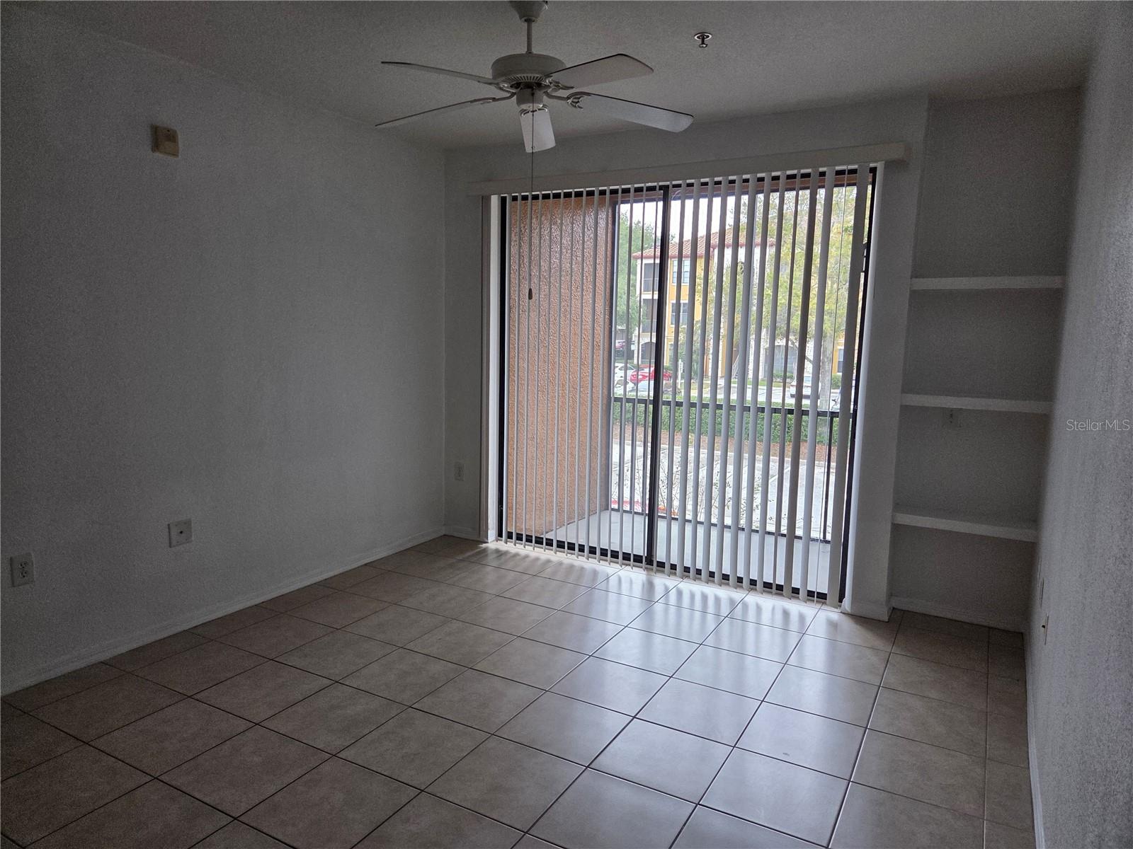 SERENATA CONDO - Residential