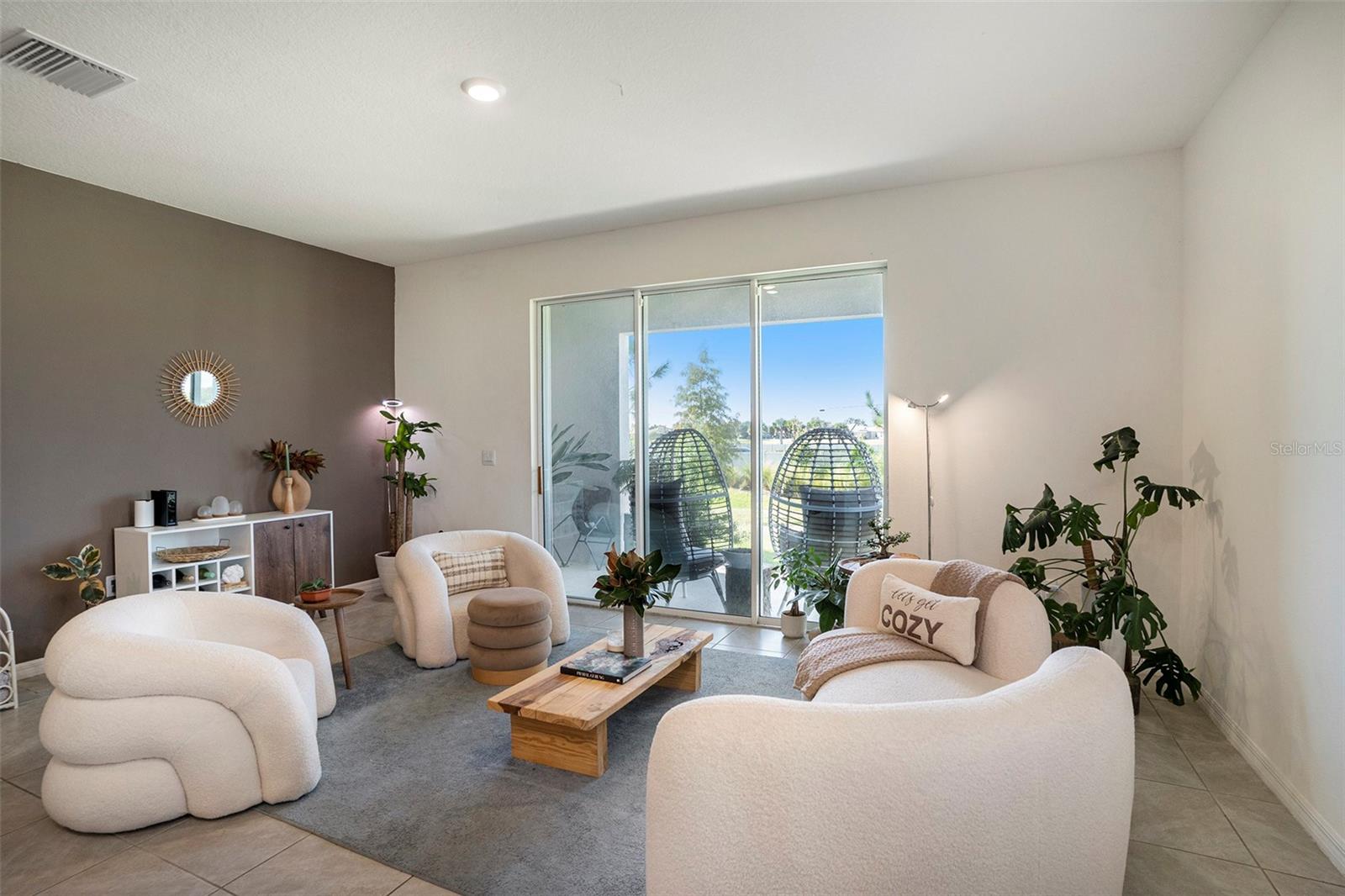 194 MANGROVE SHADE CIRCLE