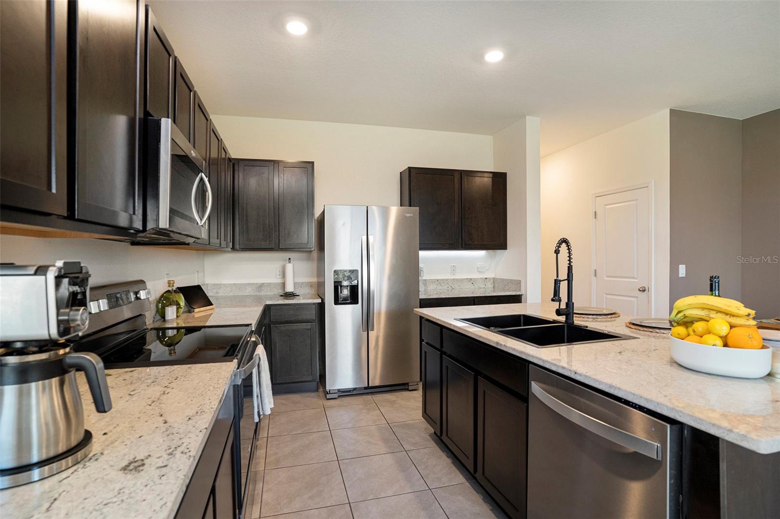 MANGROVE POINT PH 1 - Residential