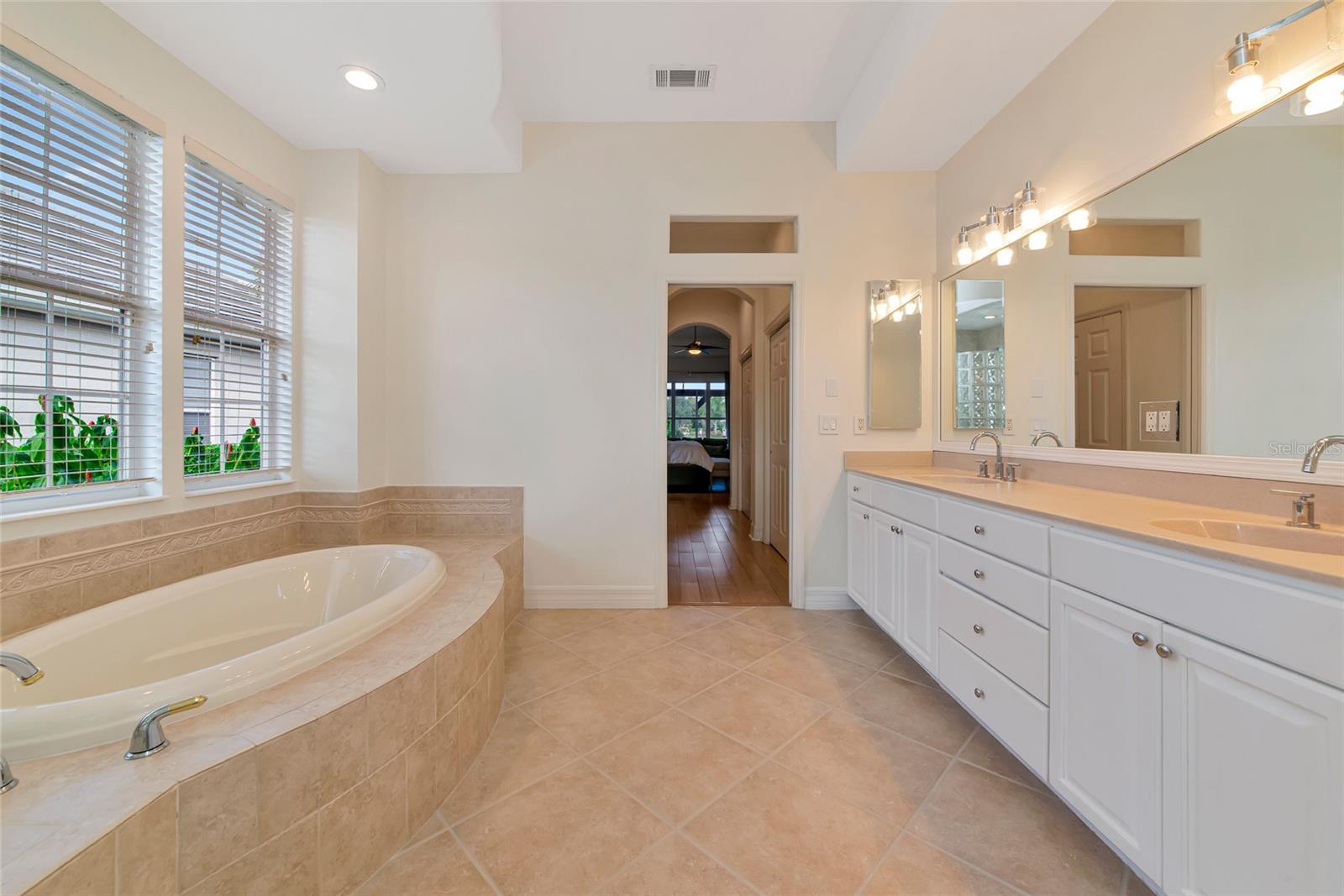 WATERLEFE GOLF & RIVER CLUB UN7 - Residential