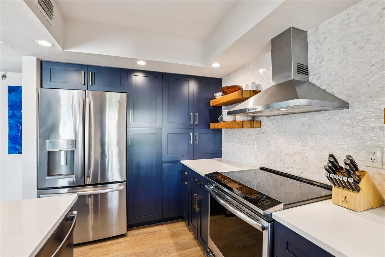 MARINA BAY OF ST PETERSBURG BEACH - Residential