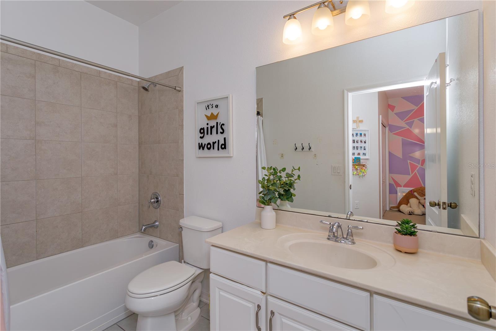 RETREAT/LK BOSSE - Residential