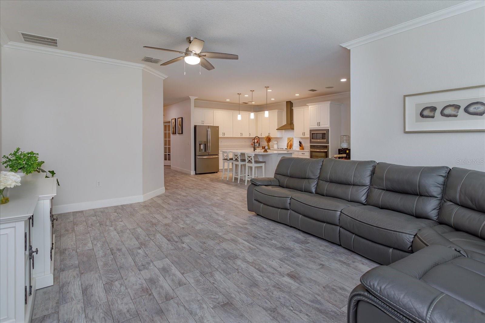 RETREAT/LK BOSSE - Residential