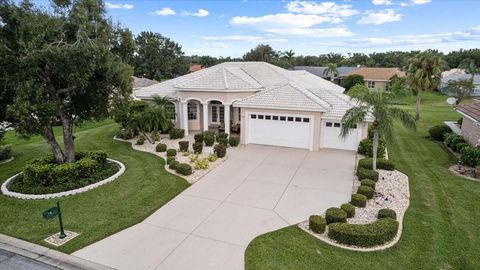 A home in PARRISH