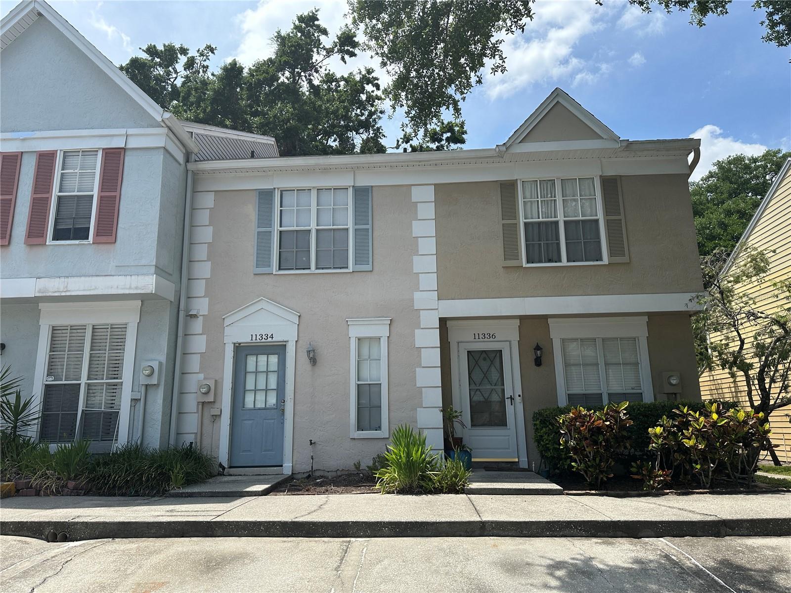Come see this 2 bedroom 2.5 bathroom two story townhome in Temple Terrace. Downstairs features the living room with tile, kitchen, guest bathroom and a washer/dryer. Off the kitchen you can walk out back to the patio. Upstairs you will find both bedrooms.
Move in fees:
$1650 1st months rent
$1650 Deposit
$150 admin fee
$65 application fee