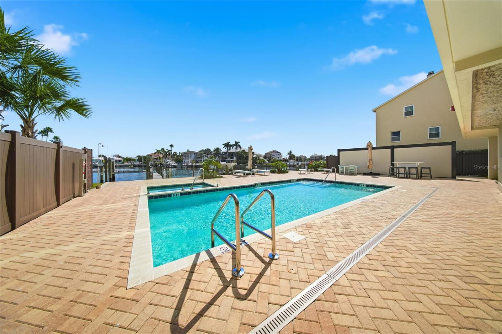 QUIET COVE - Residential