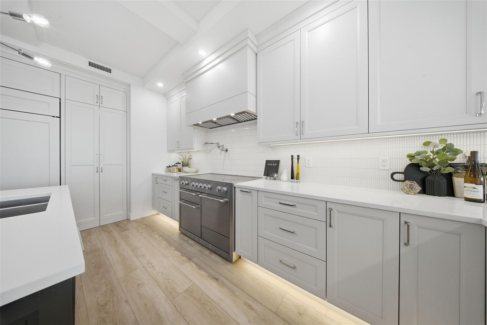 QUIET COVE - Residential