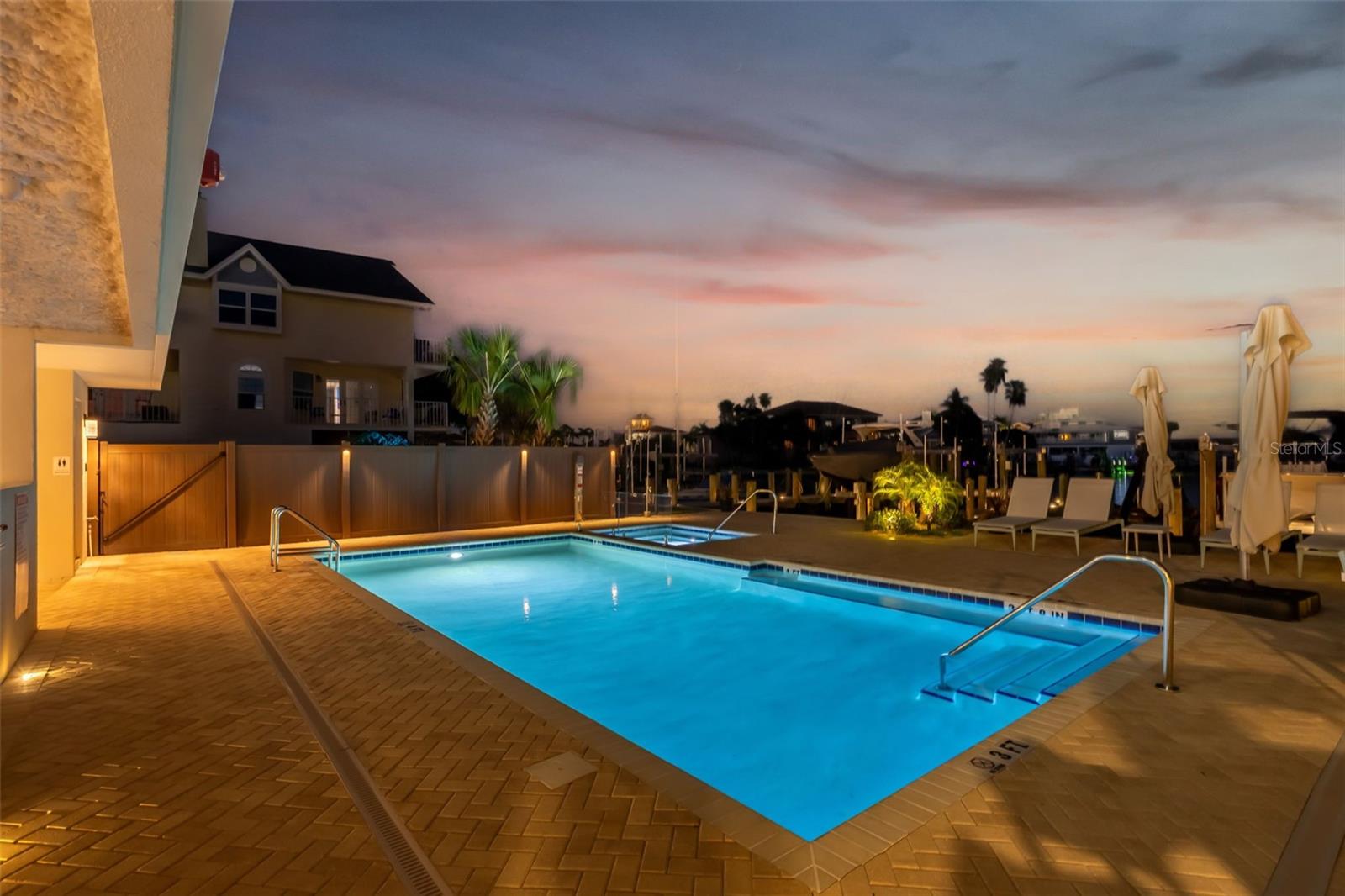 QUIET COVE - Residential