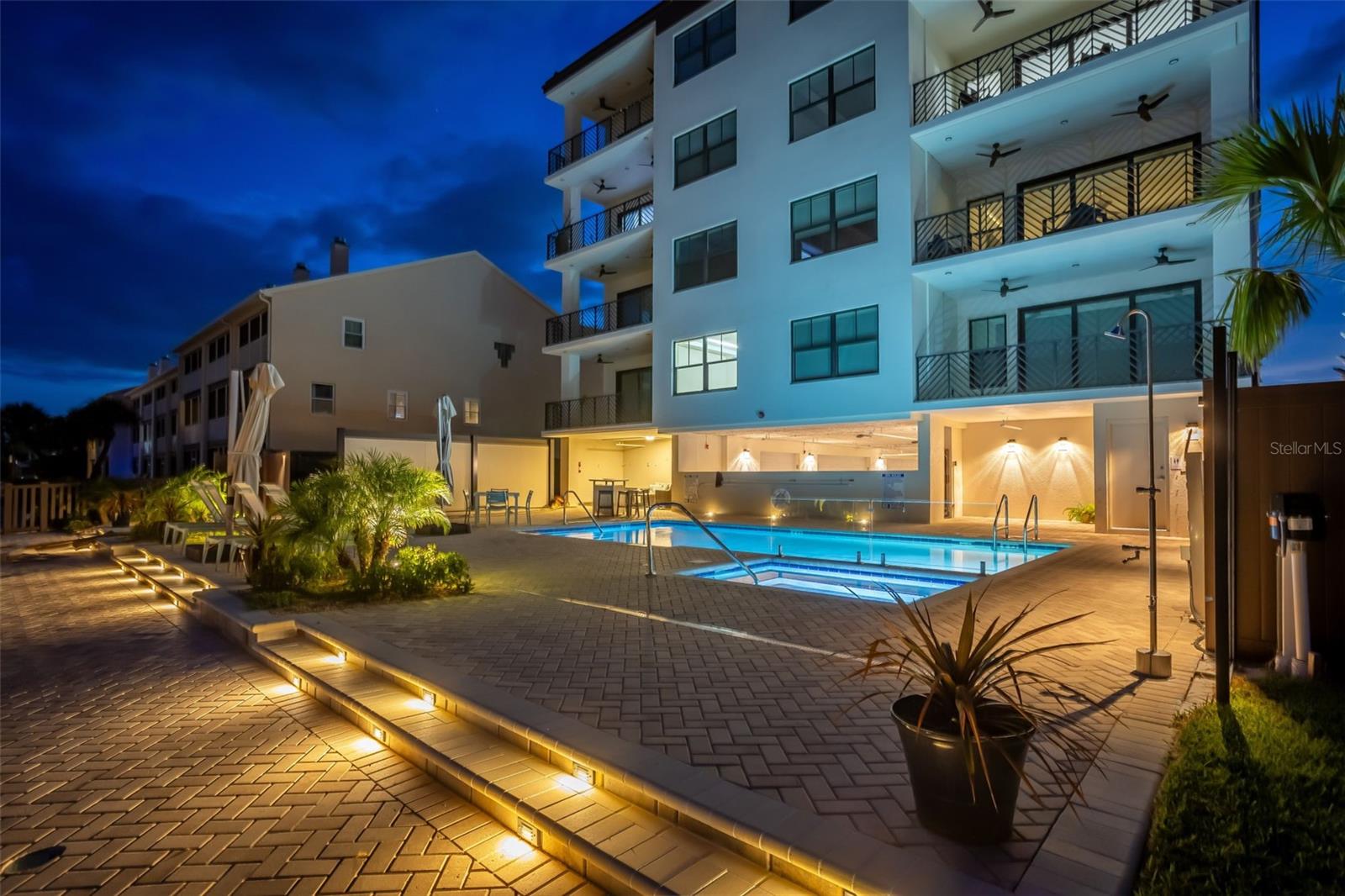 QUIET COVE - Residential