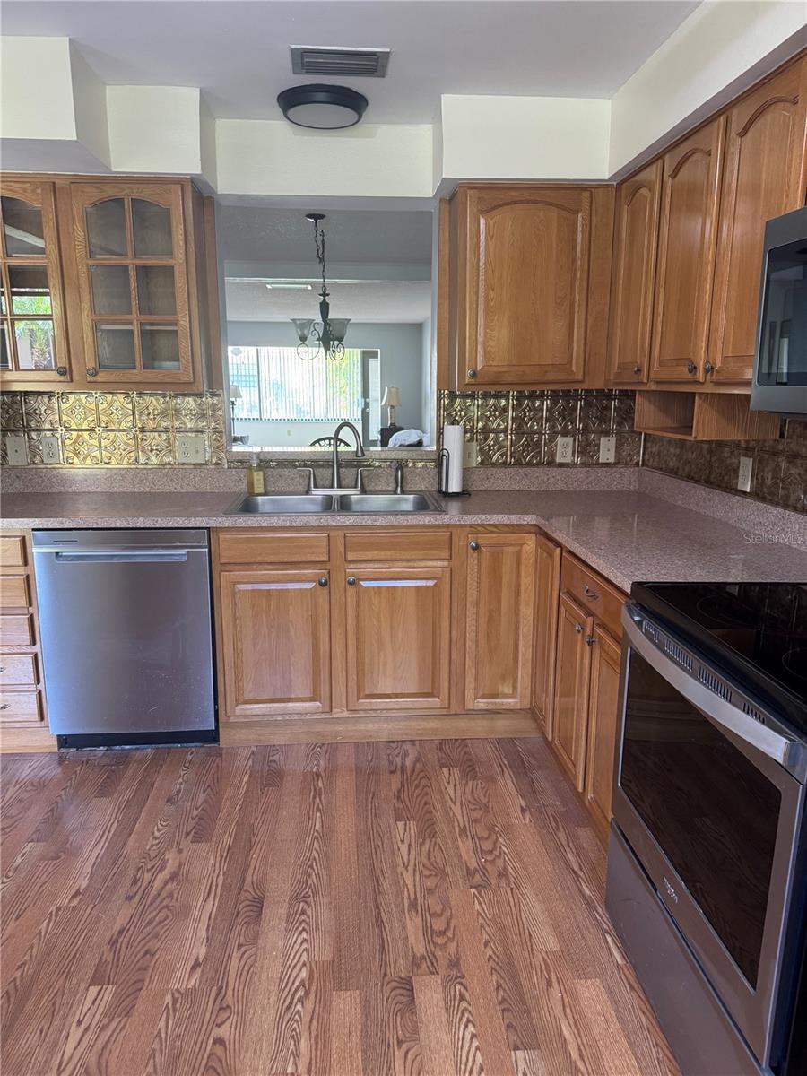 IMPERIAL COVE 10 - Residential