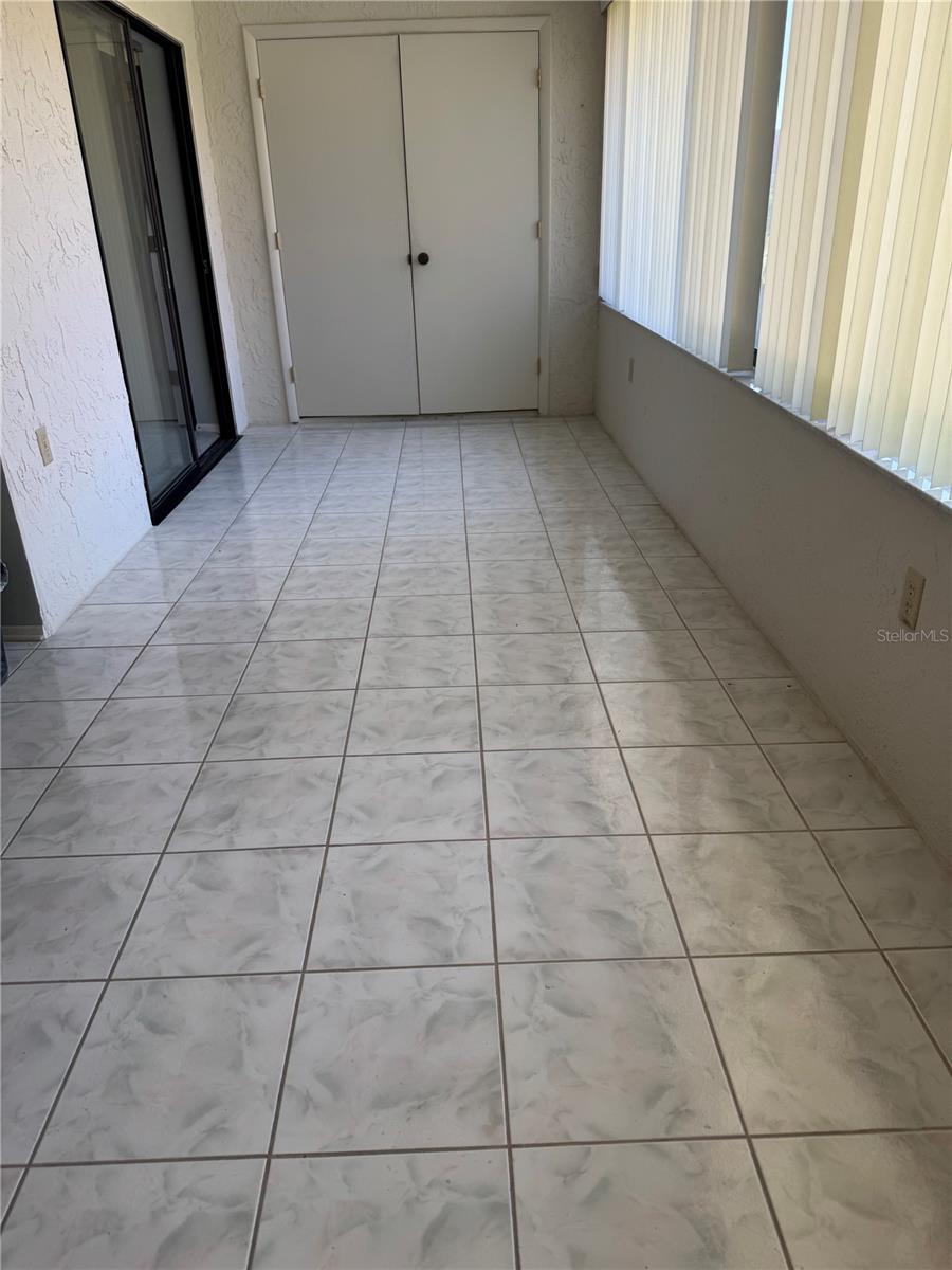 IMPERIAL COVE 10 - Residential