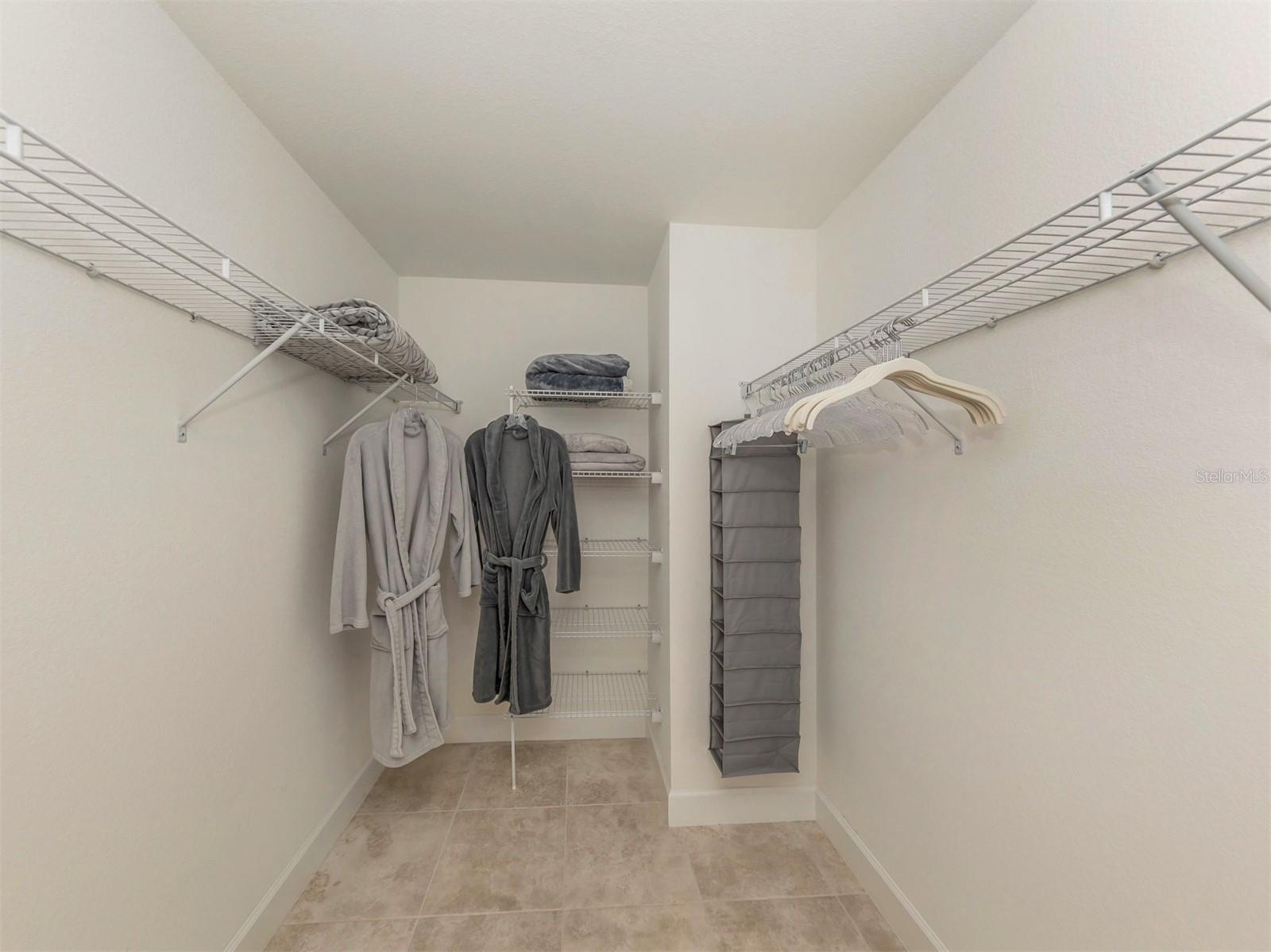 SOUTH VENICE - Residential Lease