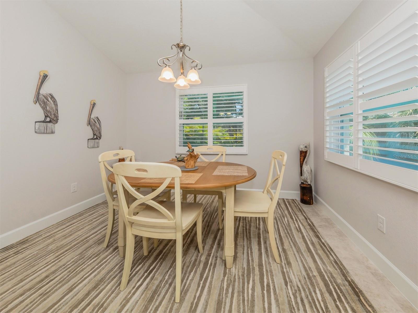 SOUTH VENICE - Residential Lease