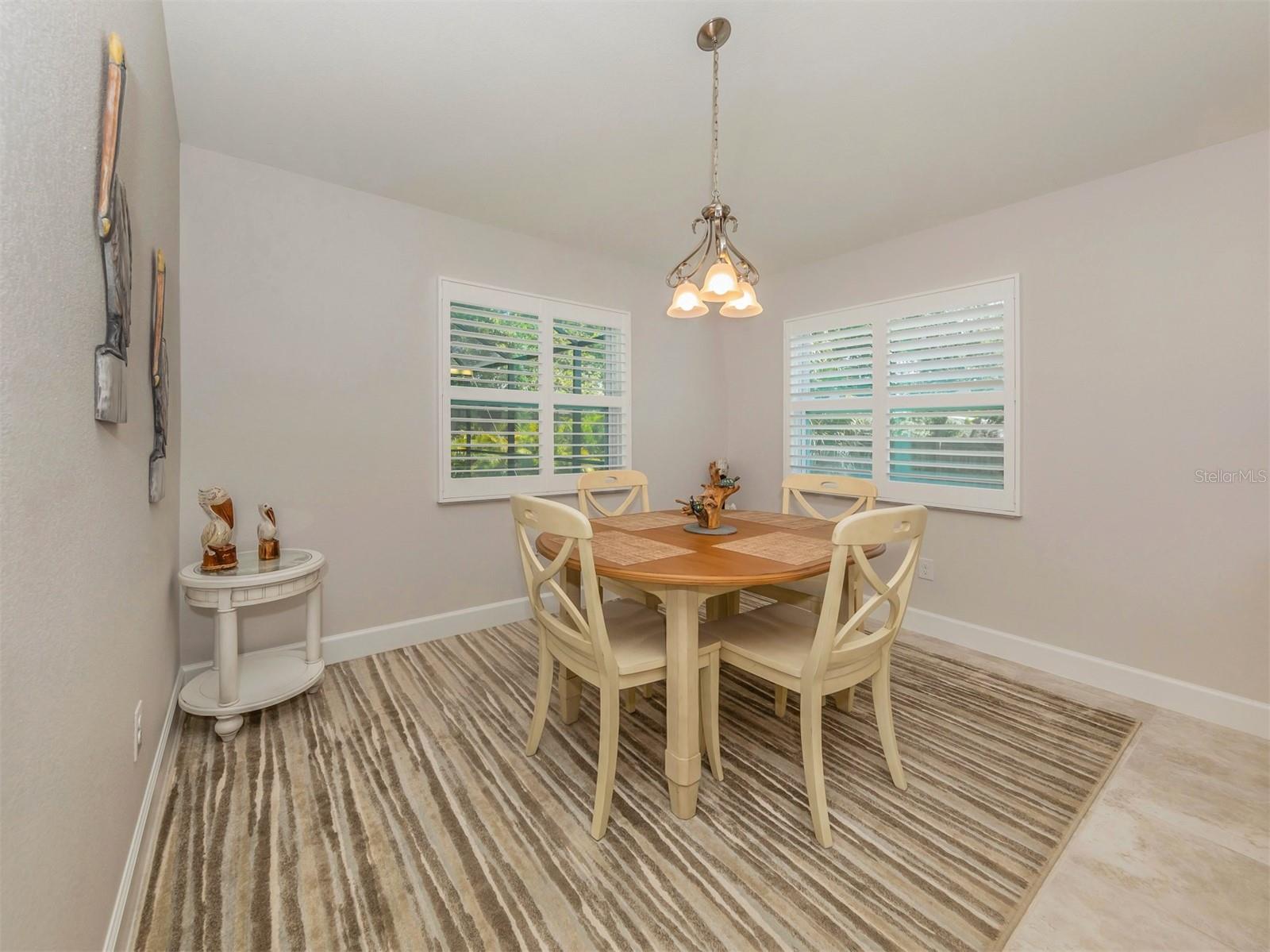 SOUTH VENICE - Residential Lease