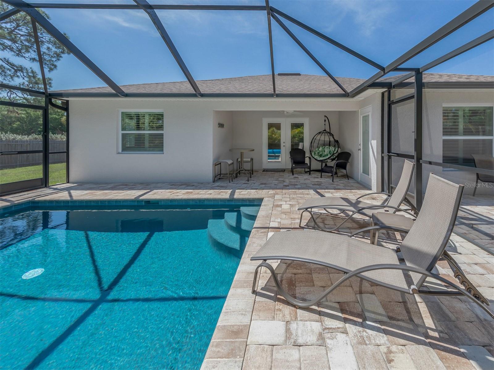 SOUTH VENICE - Residential Lease
