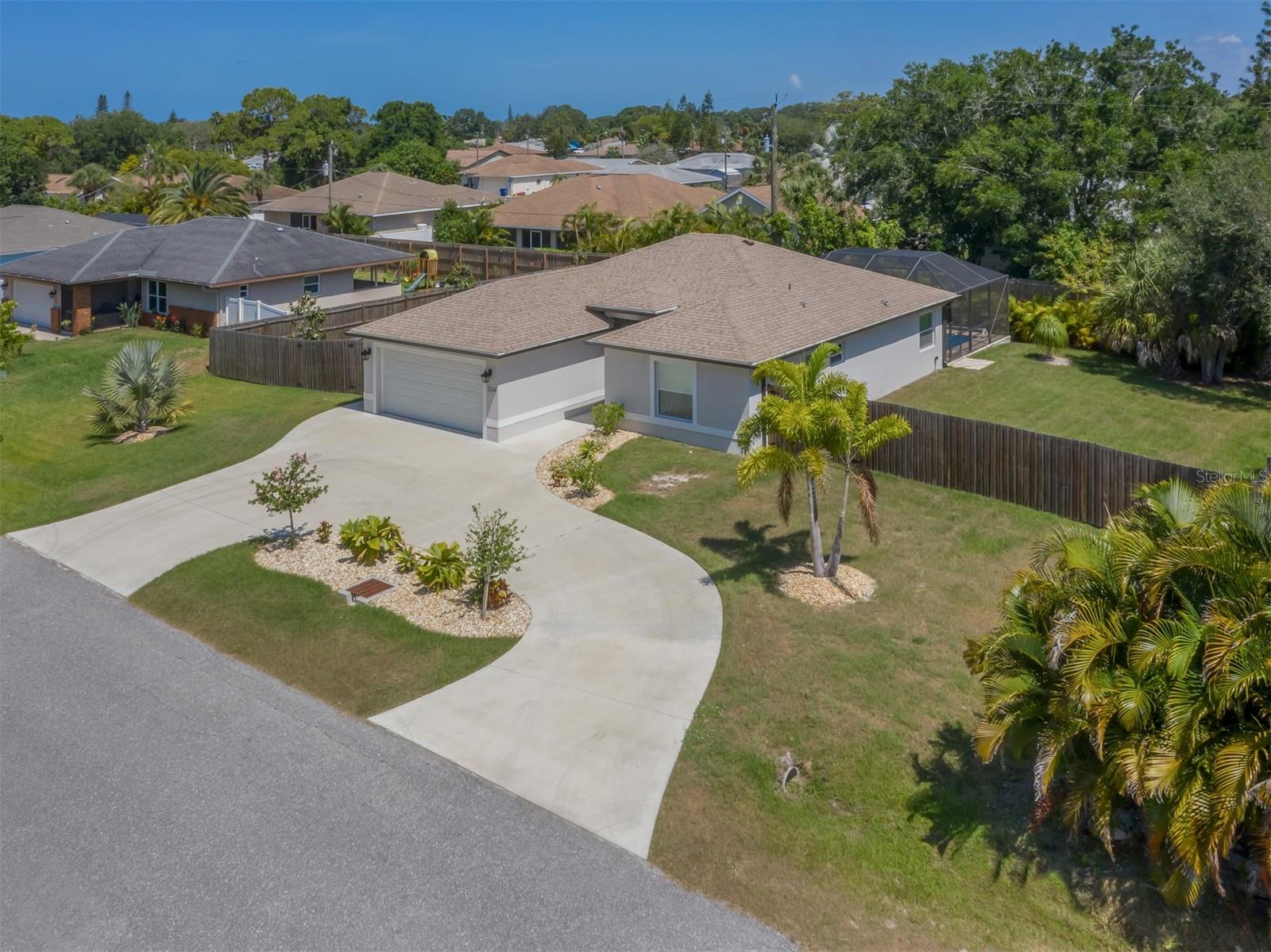 SOUTH VENICE - Residential Lease