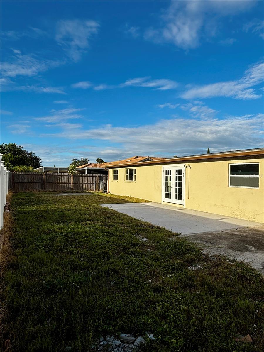 EMBASSY HILLS - Residential