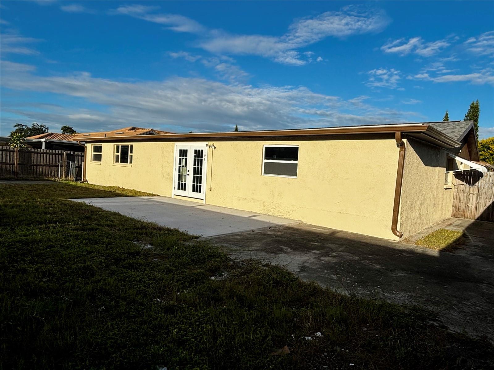 EMBASSY HILLS - Residential