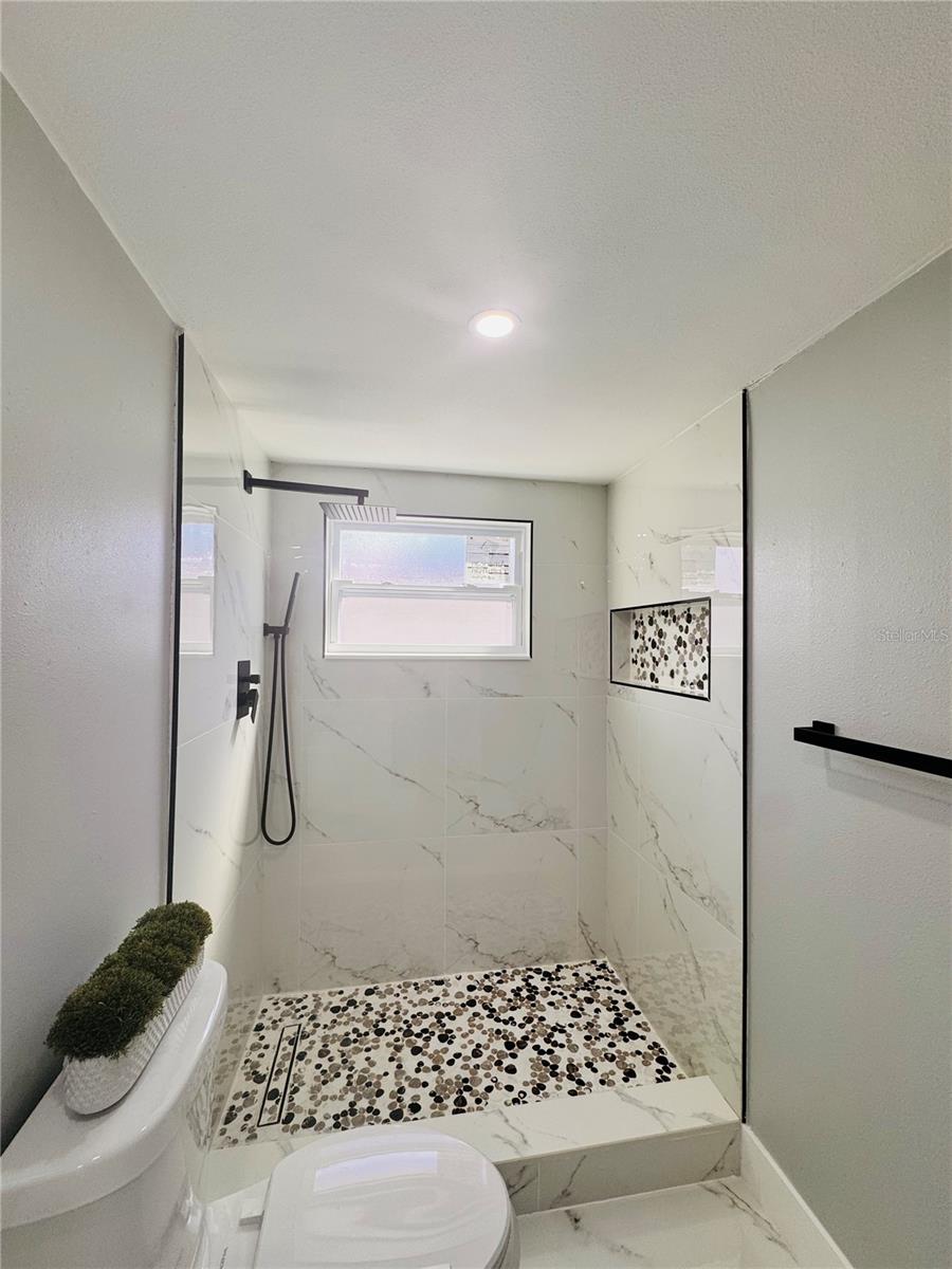EMBASSY HILLS - Residential