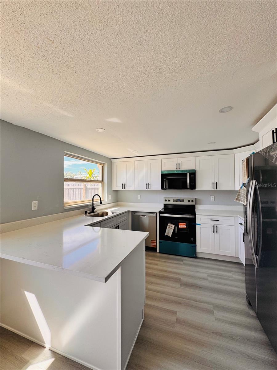 EMBASSY HILLS - Residential