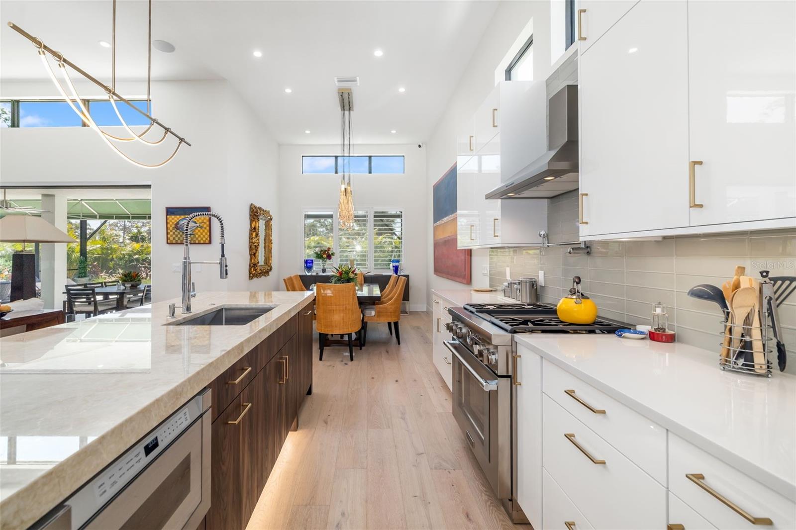 SOUTH HIGHLAND AMD OF - Residential