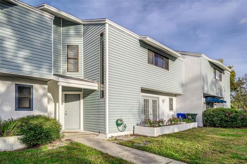 A home in LAKELAND