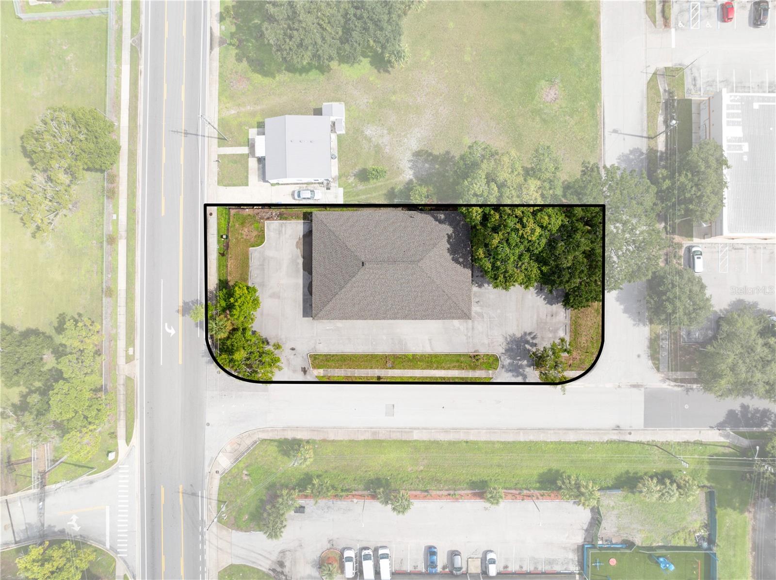 323 W CYPRESS STREET