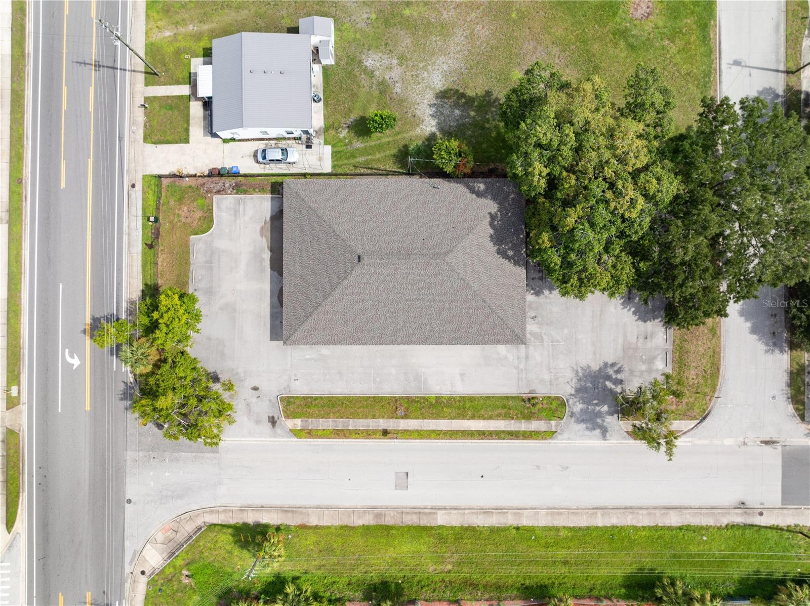 323 W CYPRESS STREET