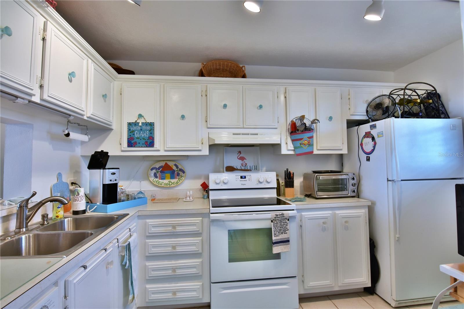 SHORE MARINER THE CONDO - Residential Lease