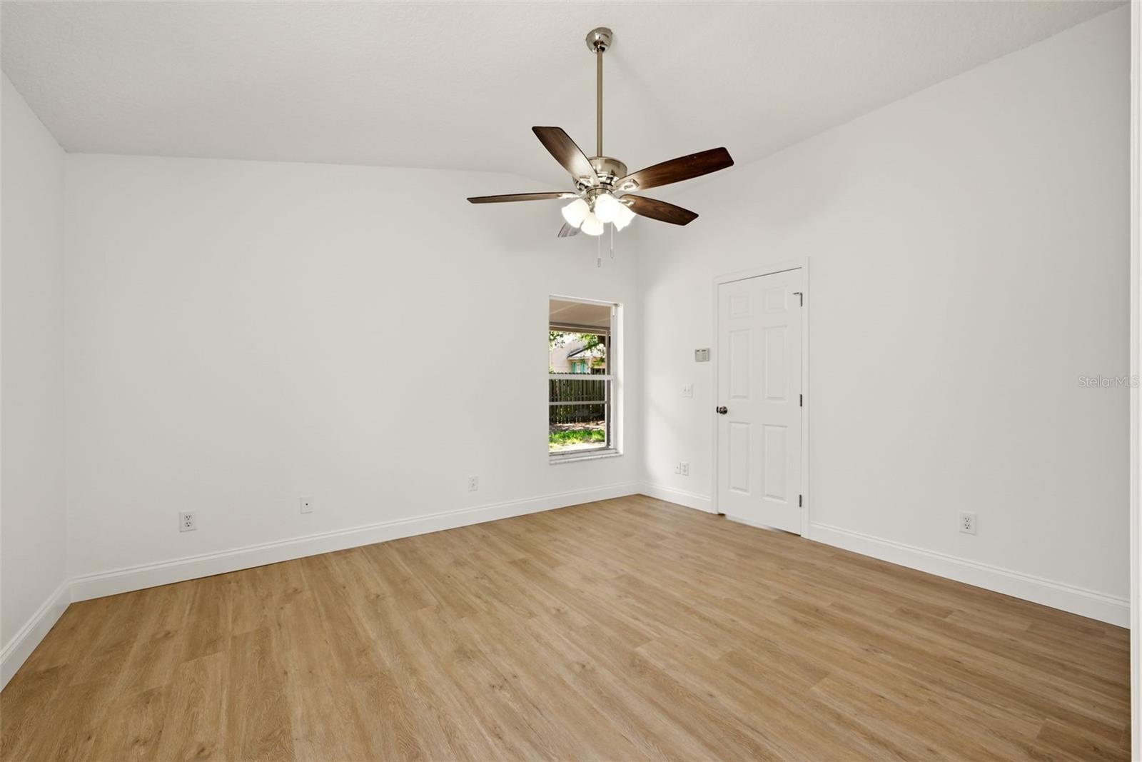 PROVIDENCE LAKES UNIT IV PH - Residential
