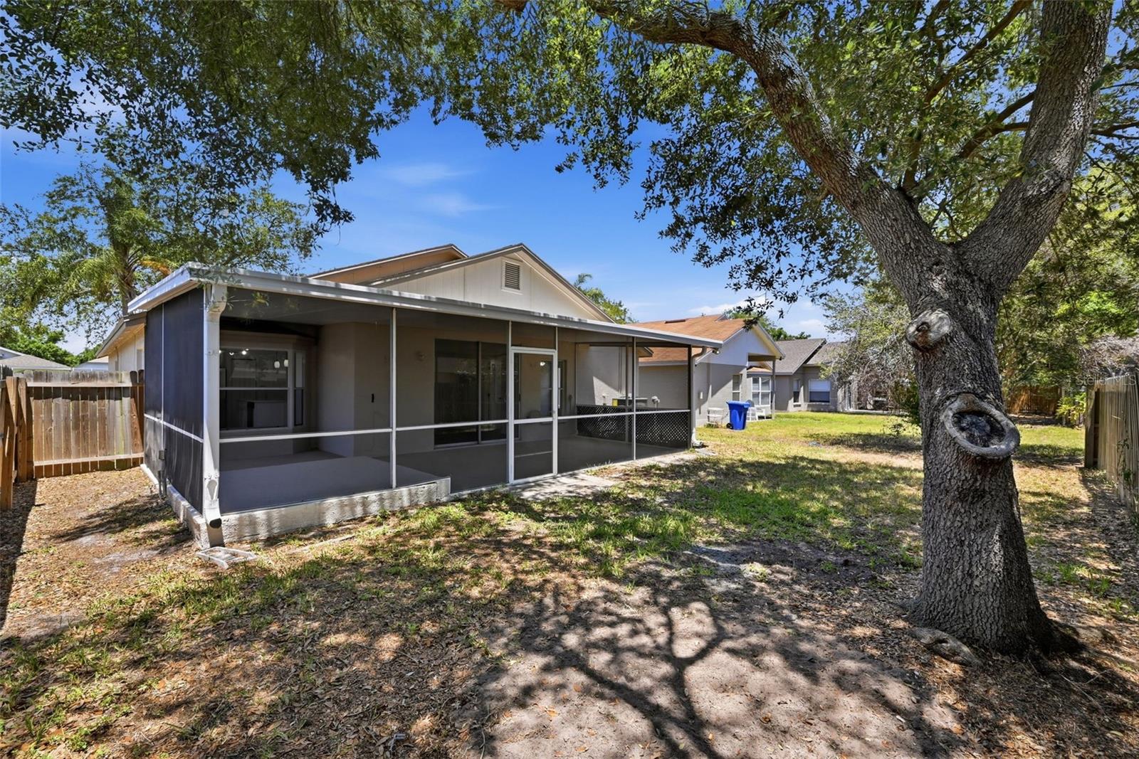PROVIDENCE LAKES UNIT IV PH - Residential