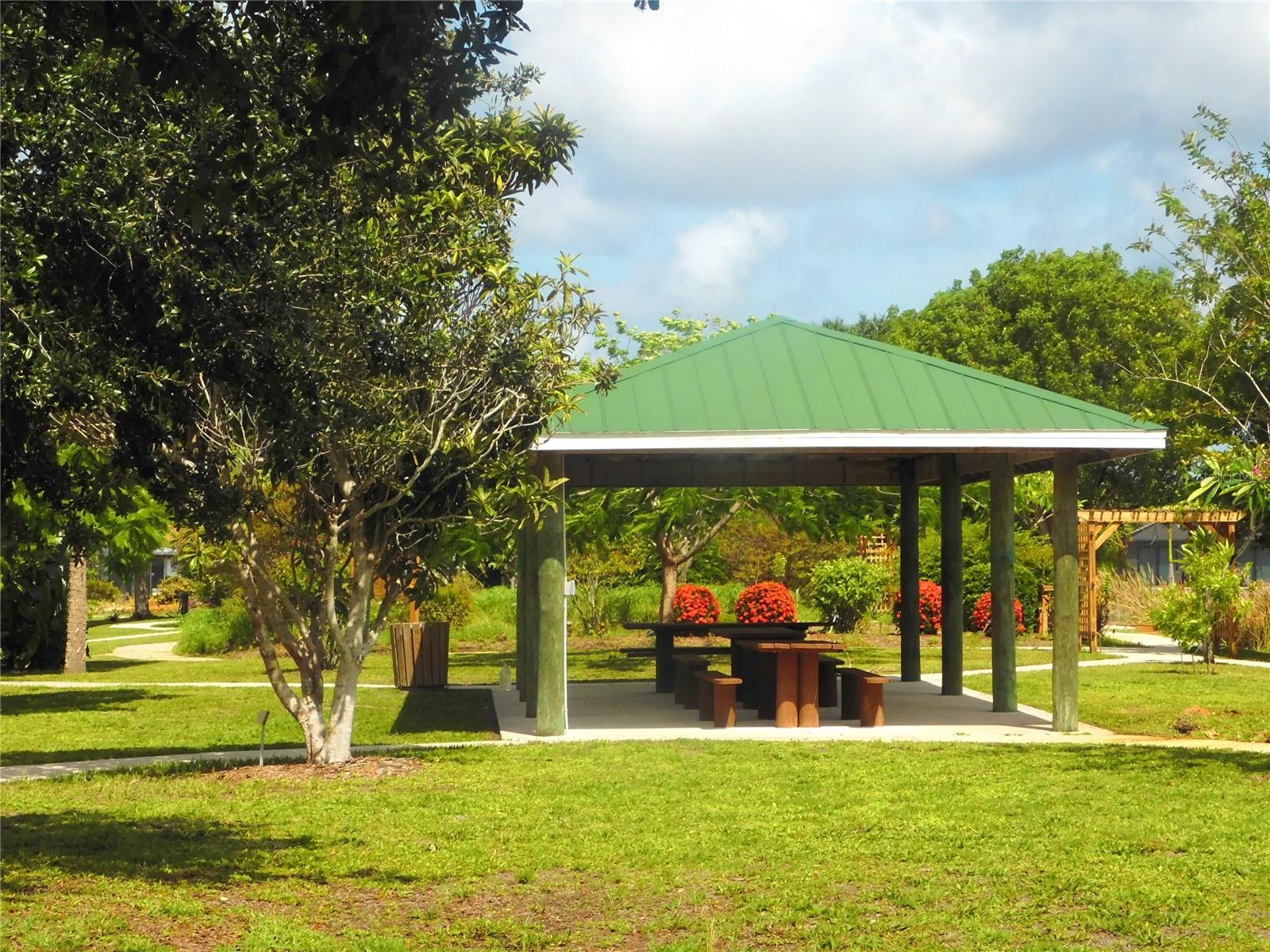 PORT CHARLOTTE SEC 94 01 - Land