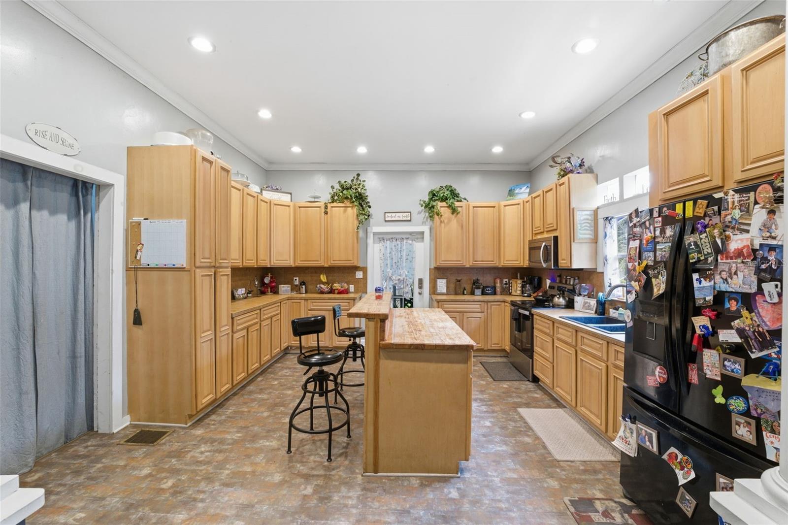 TOWN/BROOKSVILLE - Residential