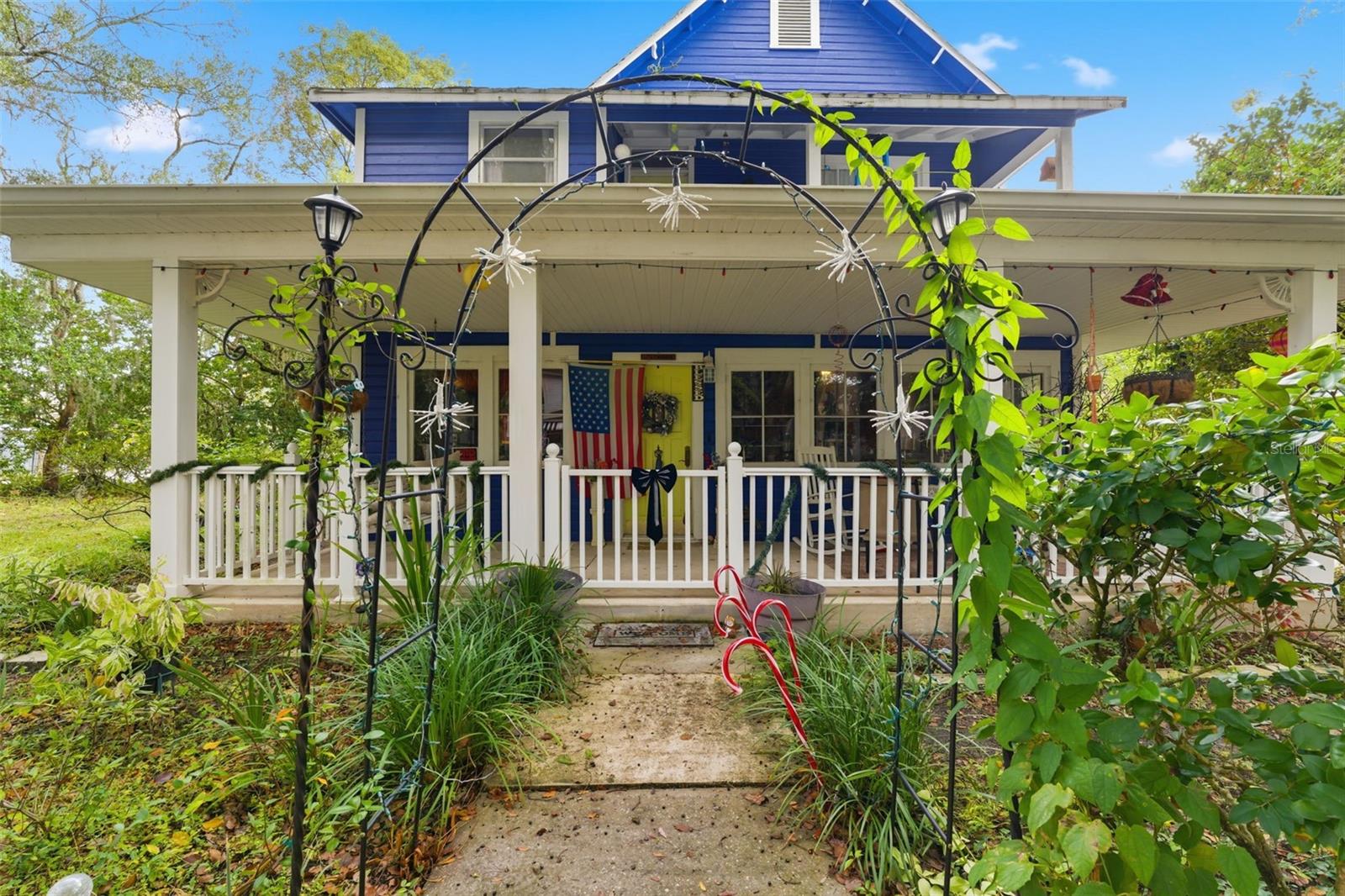 TOWN/BROOKSVILLE - Residential