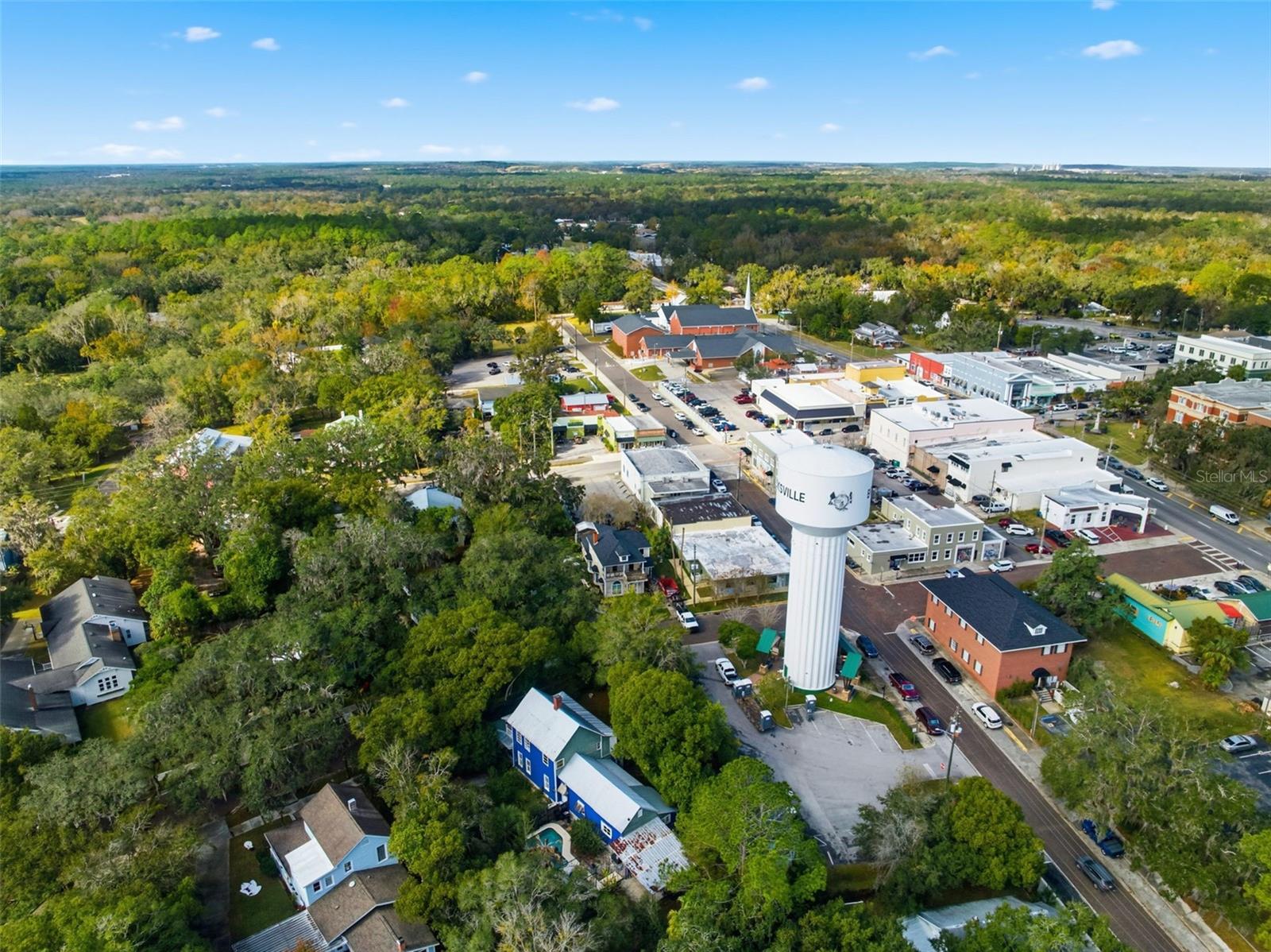 TOWN/BROOKSVILLE - Residential