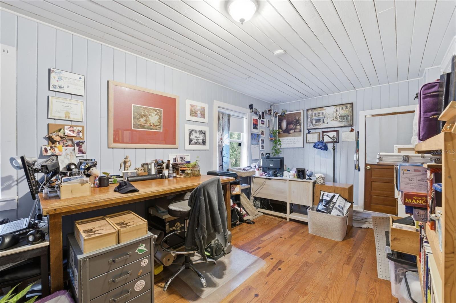 TOWN/BROOKSVILLE - Residential