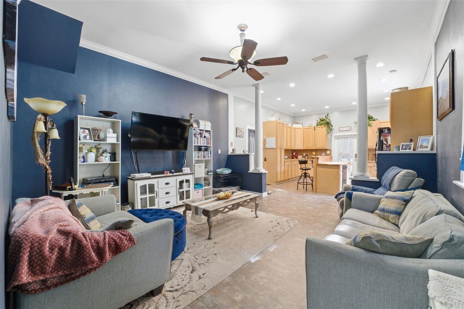 TOWN/BROOKSVILLE - Residential