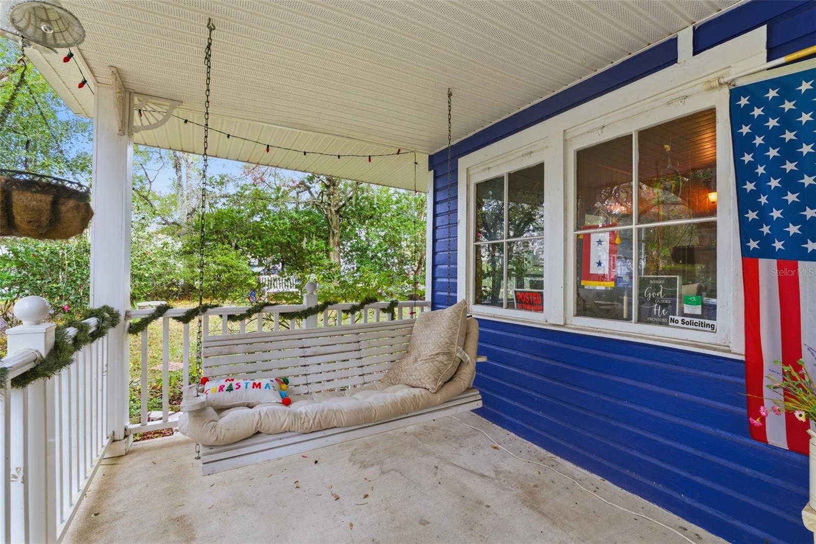 TOWN/BROOKSVILLE - Residential