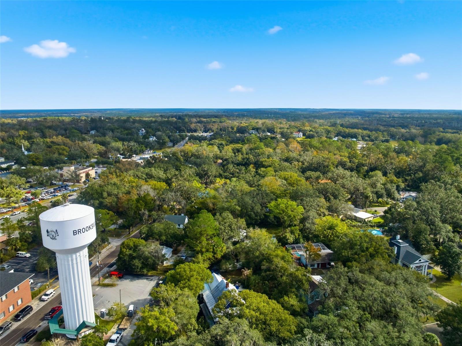 TOWN/BROOKSVILLE - Residential