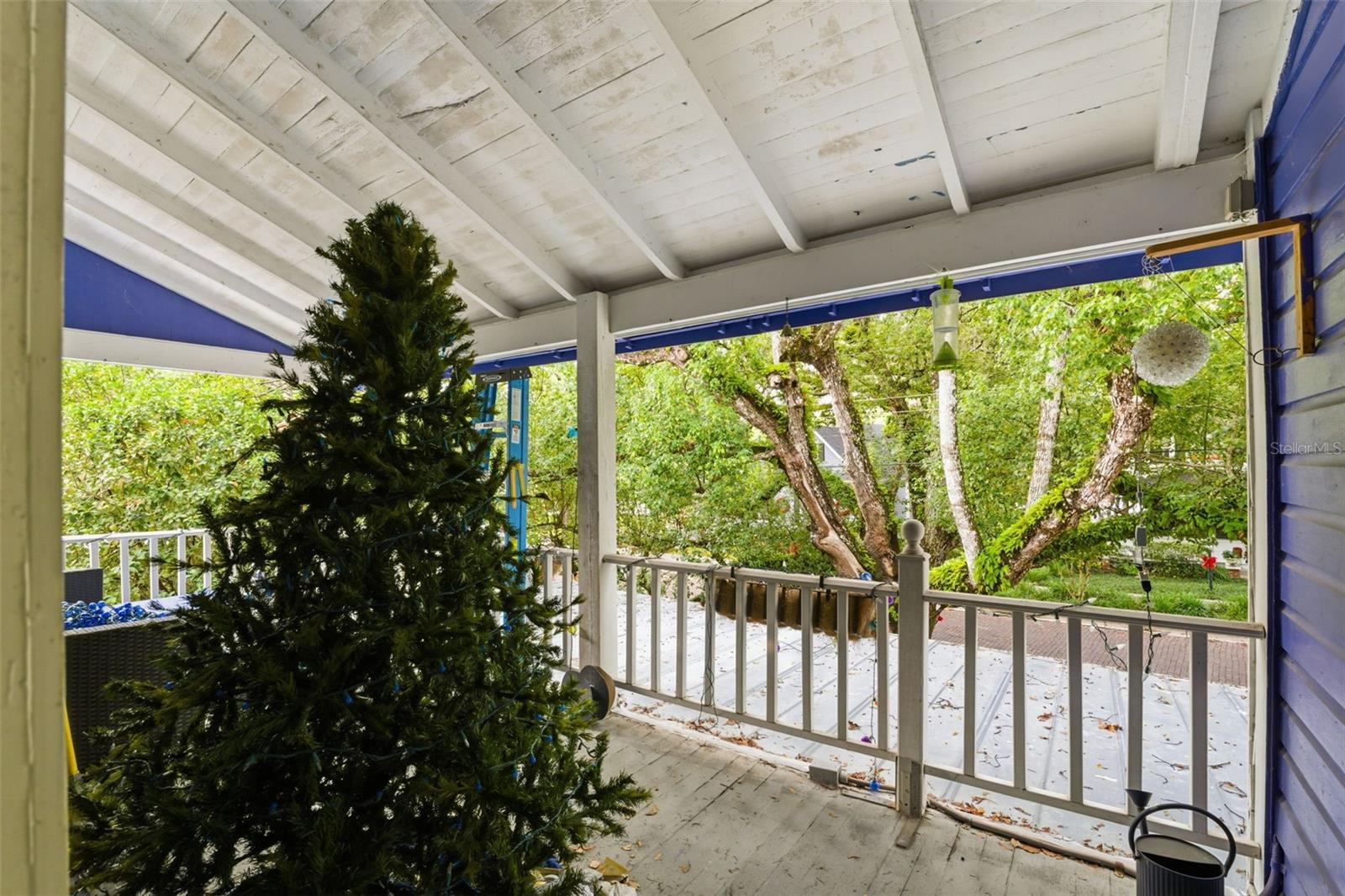 TOWN/BROOKSVILLE - Residential