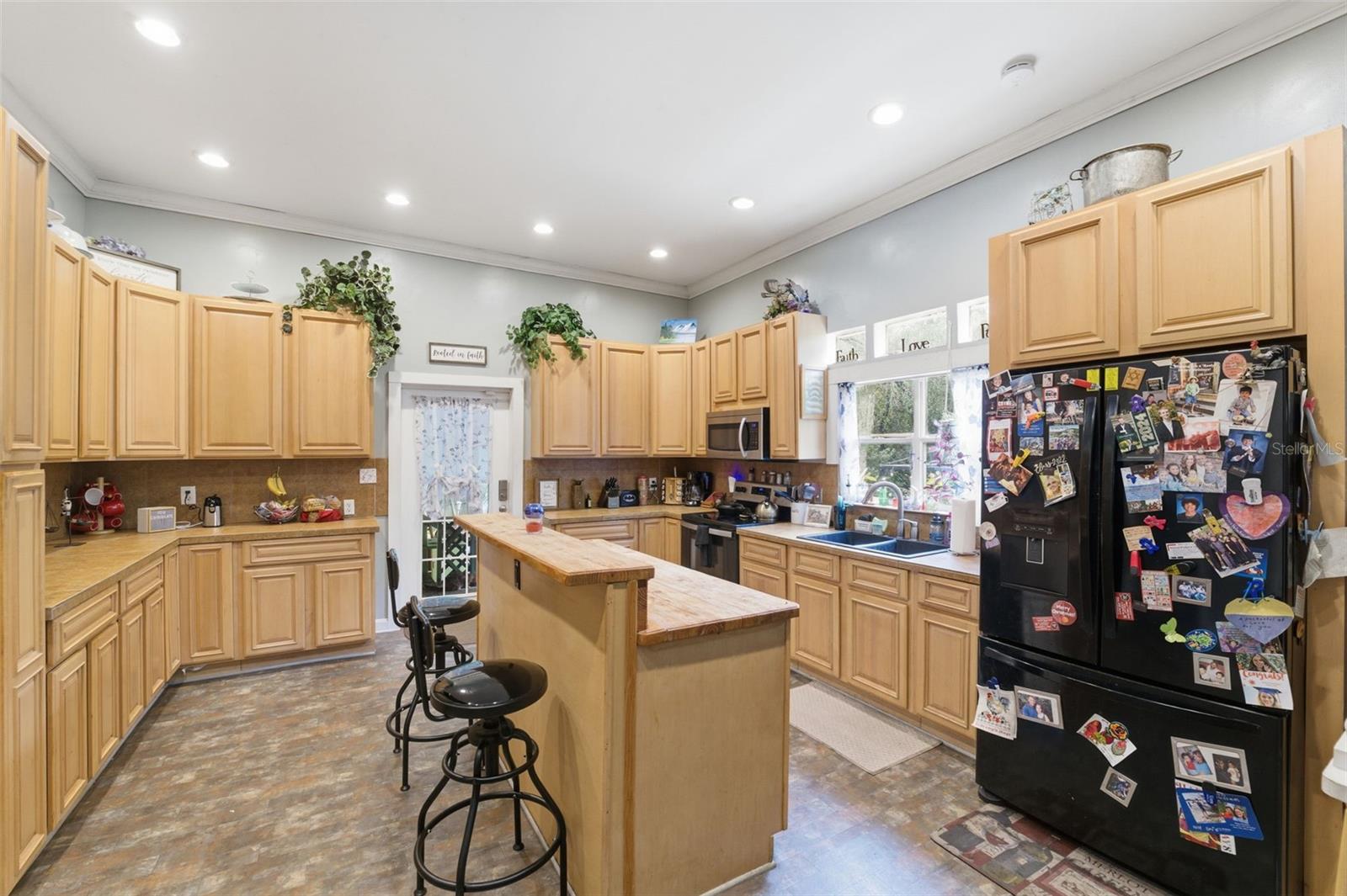 TOWN/BROOKSVILLE - Residential